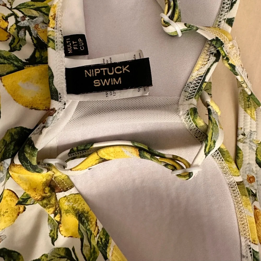 Nip Tuck One Piece Swimsuit  Sz6 - Picture 4 of 8